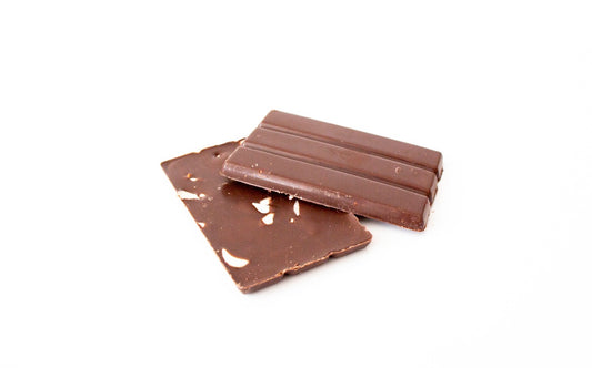 2 barras de chocolate semiamargo con almendra y nuez
